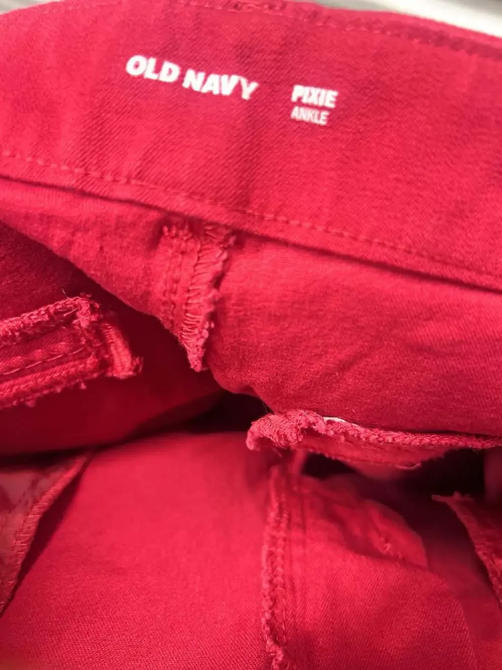 Old Navy Pixie Ankle Pants in Red